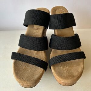 Women's Black Strap Sandals